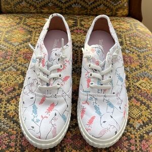 NWOT Timberline Floral Sneakers